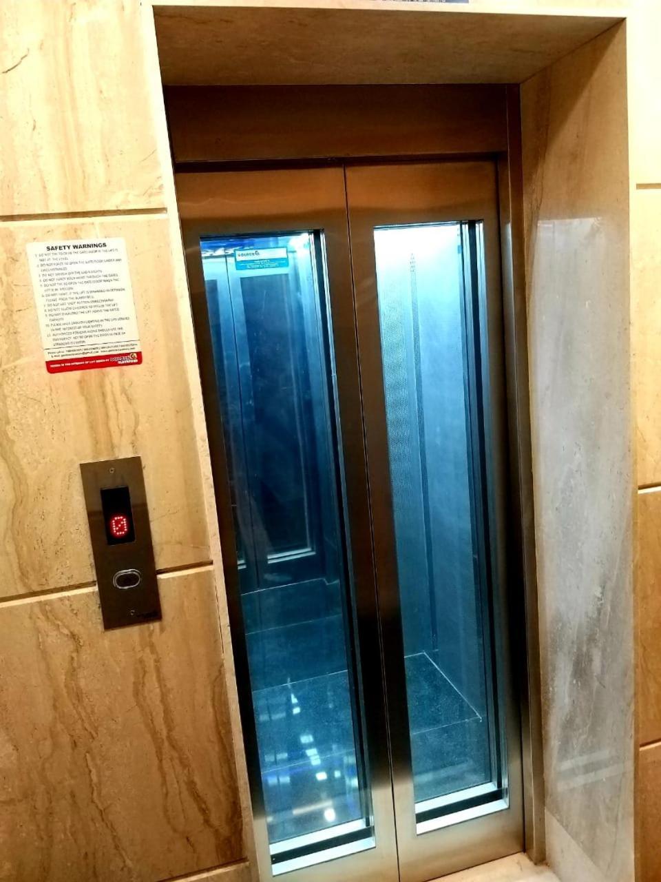 Grand Elegant Hotel Chennai Exterior foto